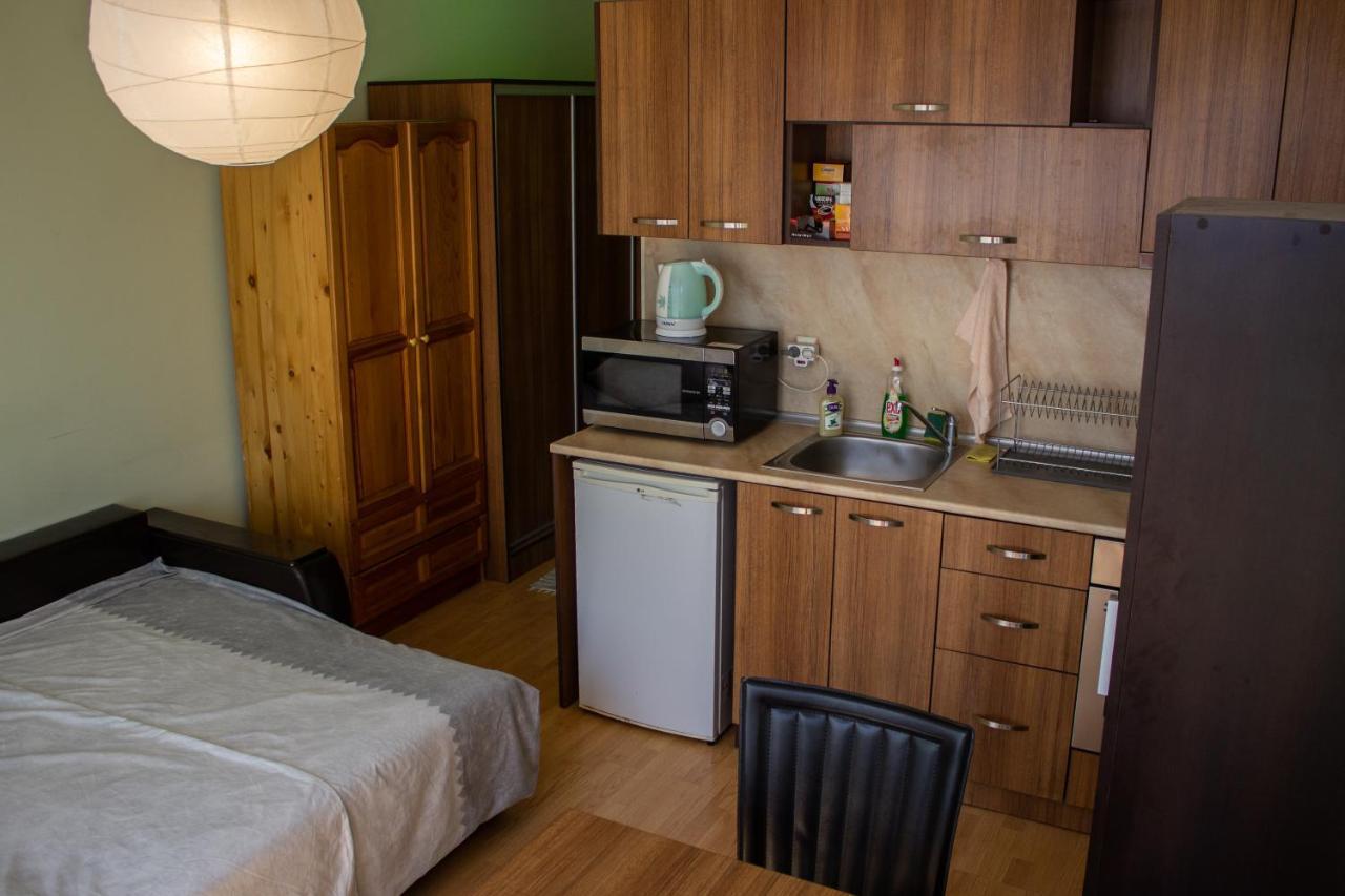 Central Couch Studio Pomorie Exterior photo